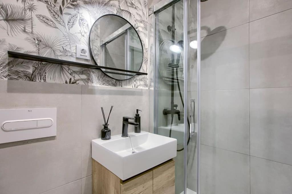 New&Beatiful&Central Apartment*El Balcon De Chueca マドリード エクステリア 写真